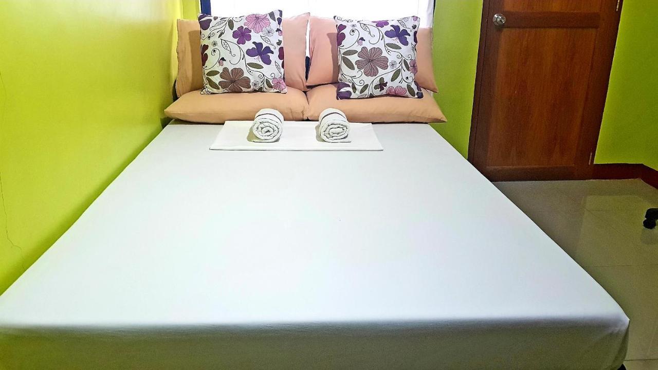 Amelia Homestay Puerto Princesa Exterior photo