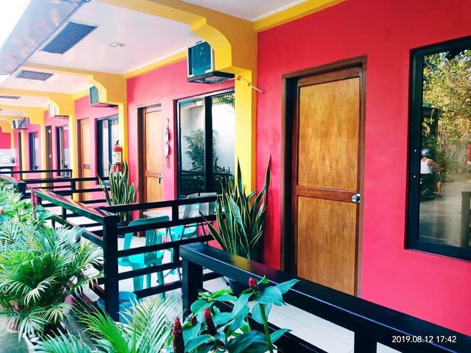 Amelia Homestay Puerto Princesa Exterior photo